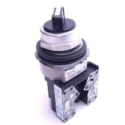 Used Allen Bradley 800T-H2 Selector Switch w/ 800T-XAY Contact, 1NO 1NC, 600VAC 5A
