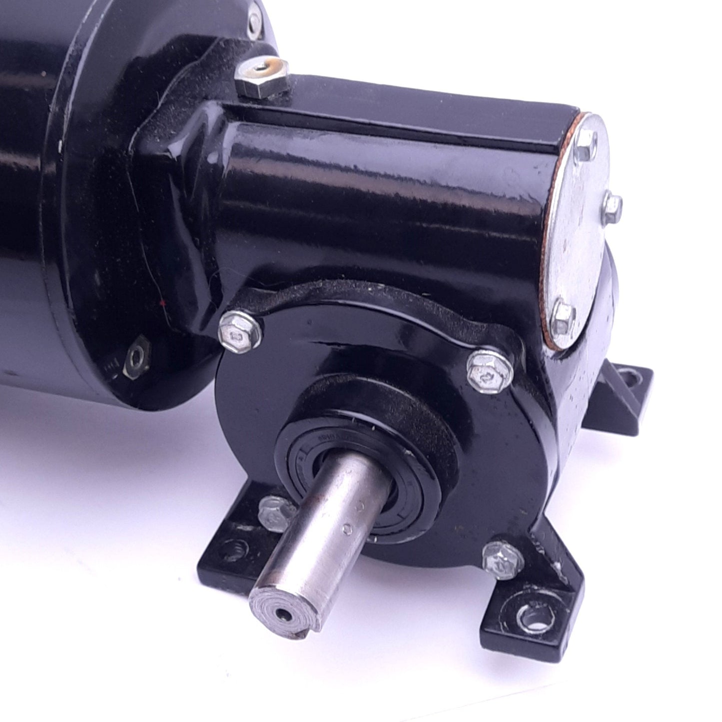 Used Bodine 42D5BEPM-5N Gear Motor, 40:1, 1/4hp, 62rpm, 79lb-in, 130VDC 1.8A