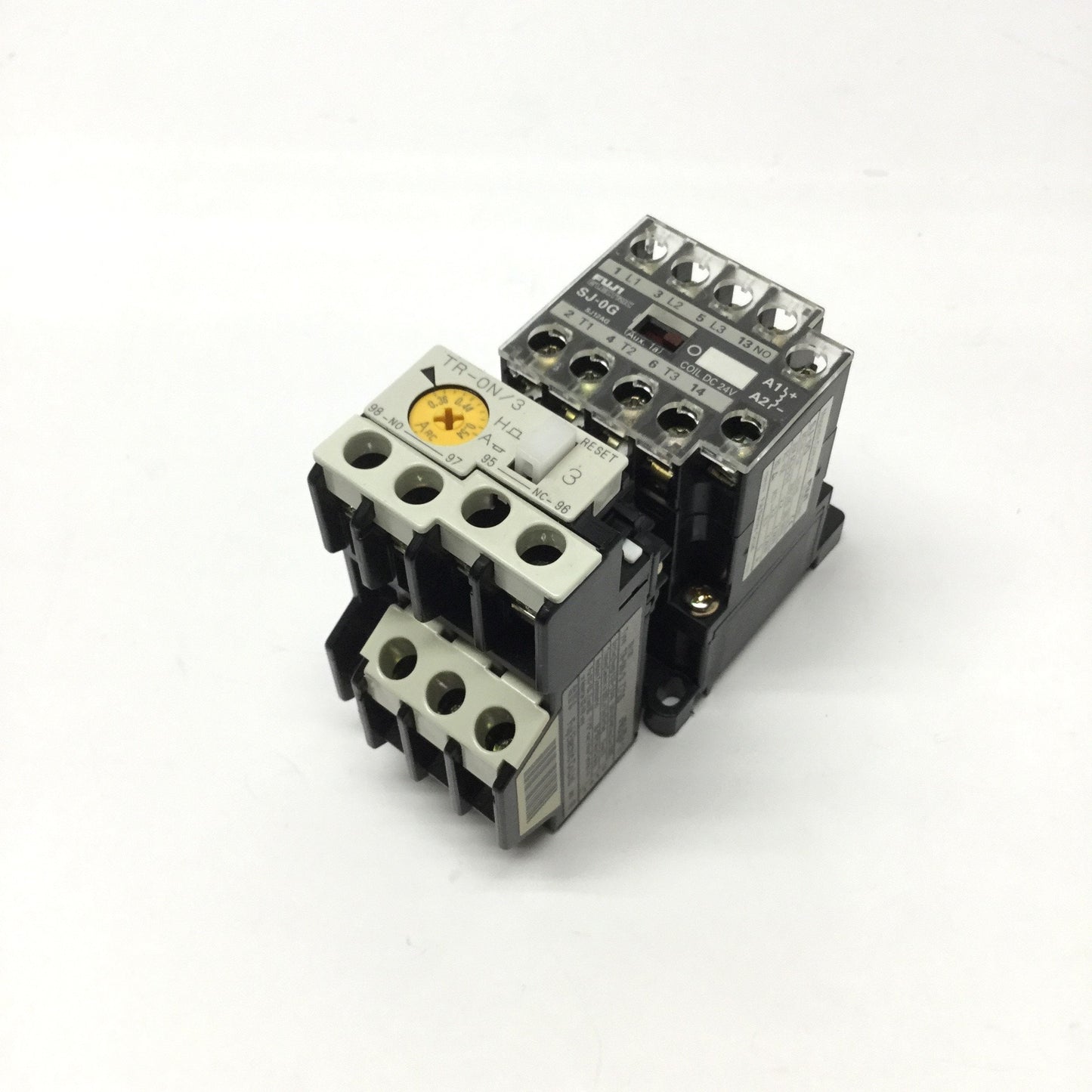 Used Fuji SJ-0G Motor Starter Contactor 3-Pole 24VDC Coil w/Overload Relay 0.36-0.54A