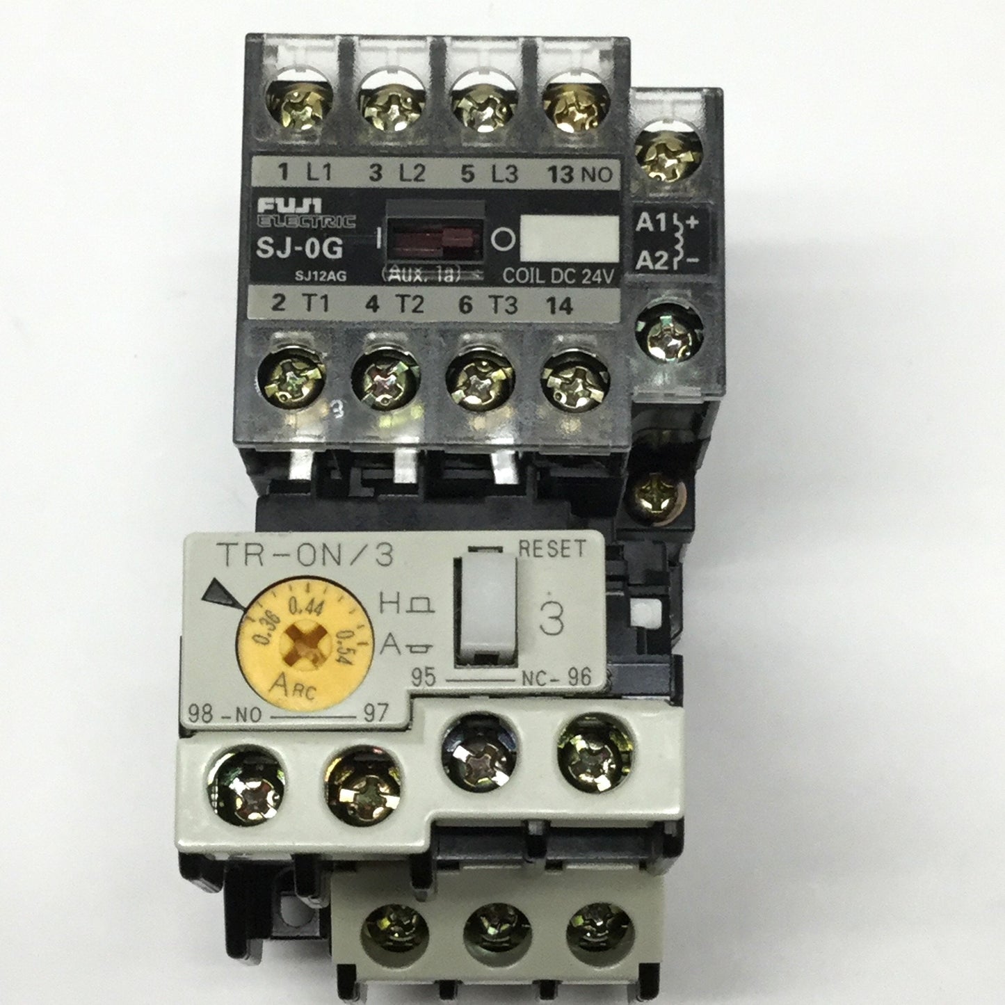 Used Fuji SJ-0G Motor Starter Contactor 3-Pole 24VDC Coil w/Overload Relay 0.36-0.54A