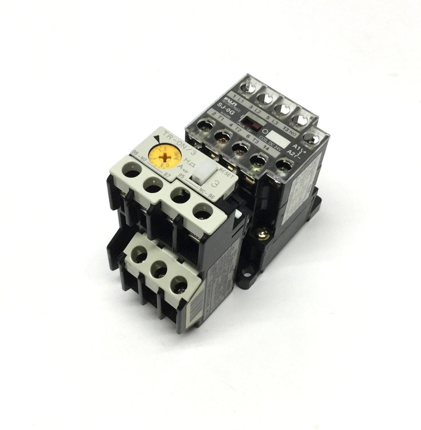 Used Fuji SJ-0G Motor Starter Contactor 3-Pole 24VDC Coil w/Overload Relay 0.8-1.2A