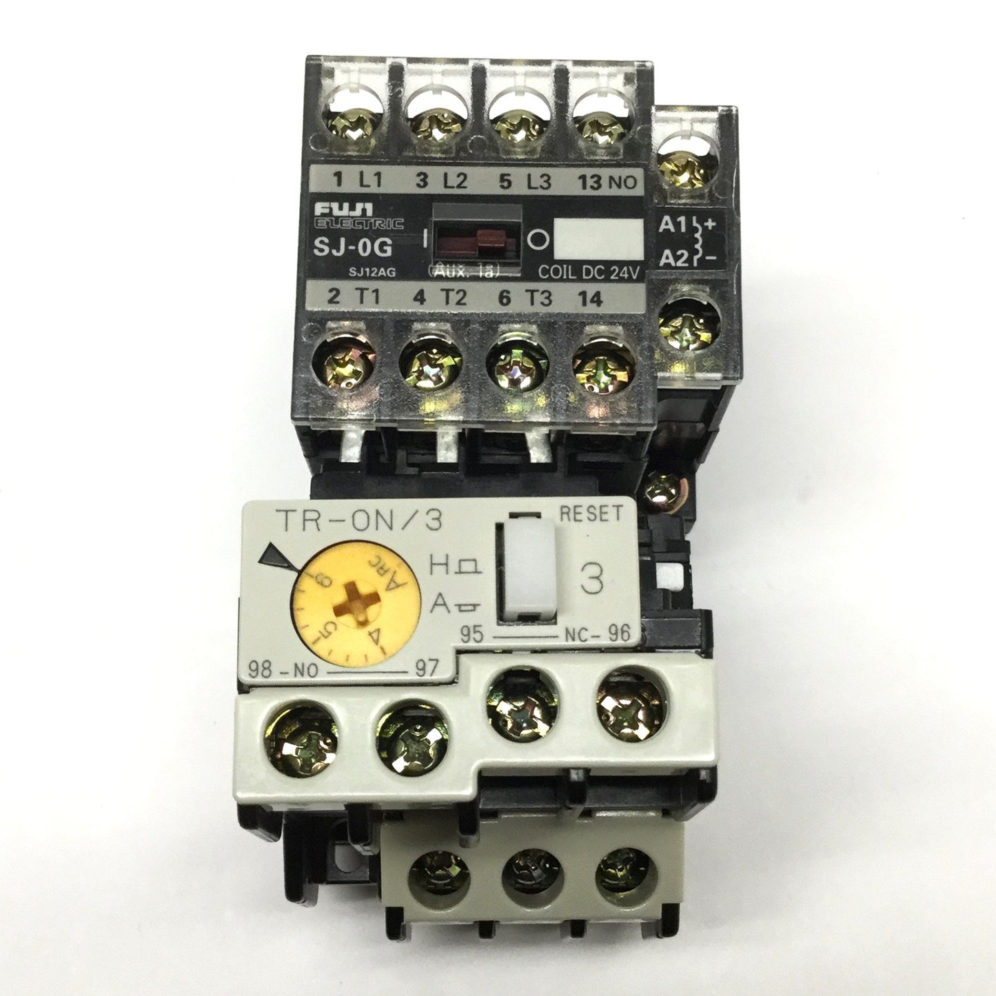 Used Fuji SJ-0G Motor Starter Contactor 3-Pole 24VDC Coil w/Overload Relay 4-6A