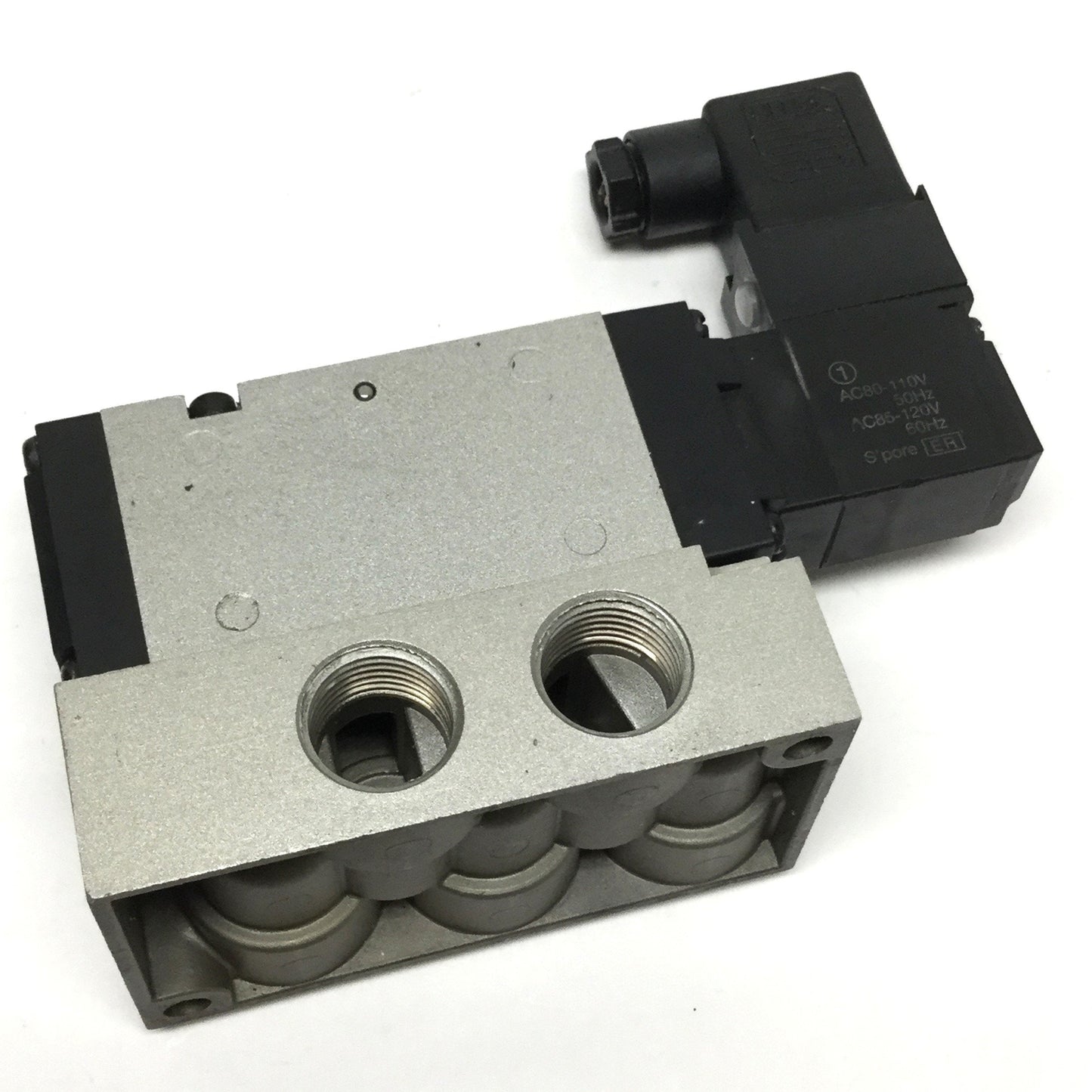 Used SMC VF5144-1DZ Solenoid Valve 5-Port, 2-Position, 1/2" NPT Base, 110/120VAC Coil