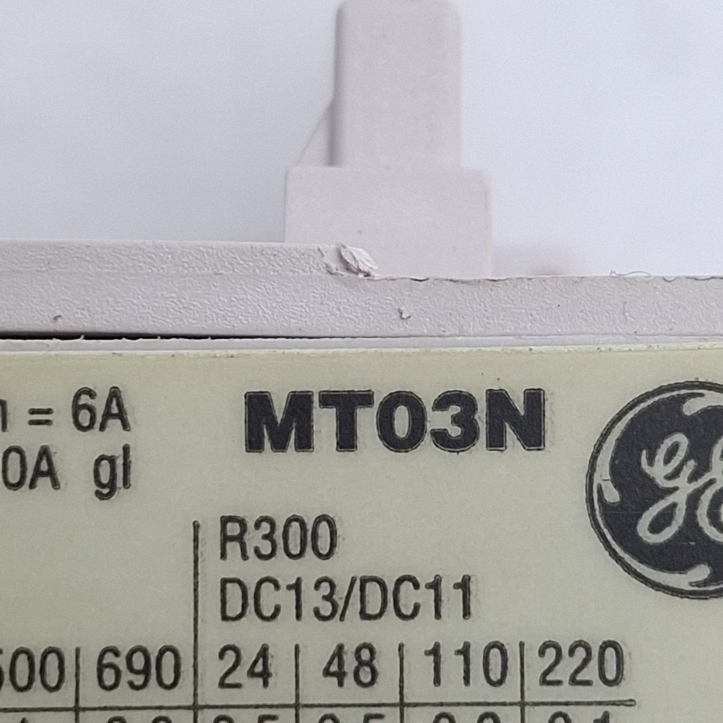 Used General Electric MT03N Thermal Overload Relay, 3-Pole, 7.5-10.5A 690VAC