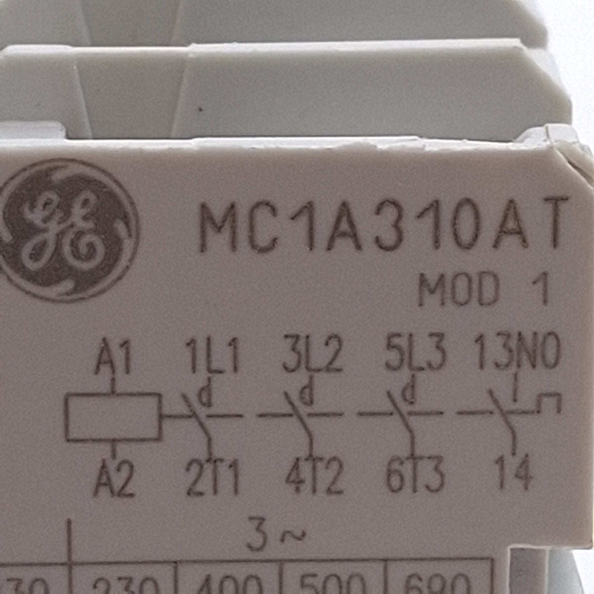 Used GE MC1A310AT Mini Contactor, 3-Pole + 1NO Aux, 16A 690VAC 4kW, 120VAC Coil