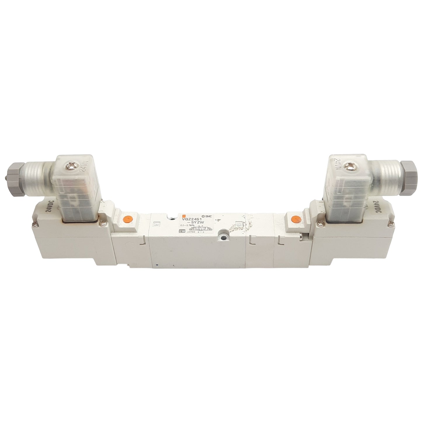 Used SMC VQZ2451-5YZW Pneumatic Valve, 3-Position 5-Port, 0.2-0.7MPa, 24VDC Coil