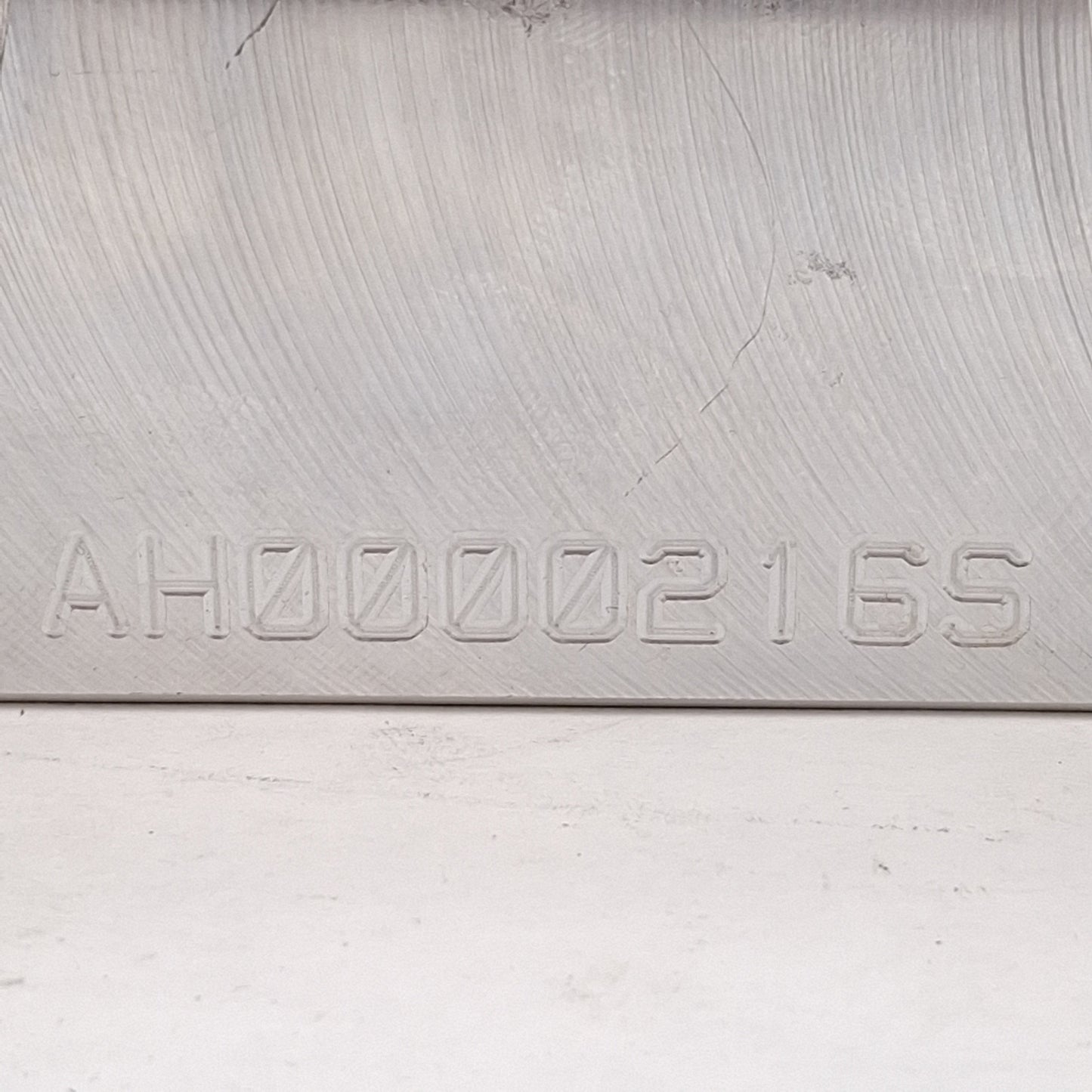 Used Daman AH0000216S Header Block, 2-Station, 3000PSI, 1-1/4in & 1in SAE Ports