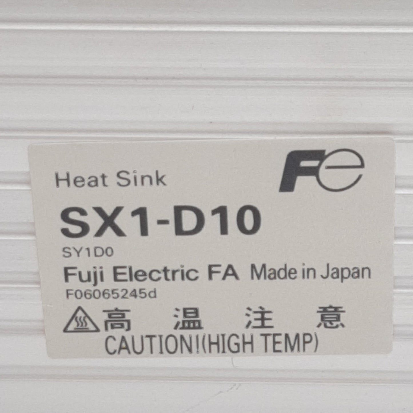 Used Fuji Electric SS302E-3Z-D3\F Solid-State Contactor, 240VAC 30A, 5-24VDC Control