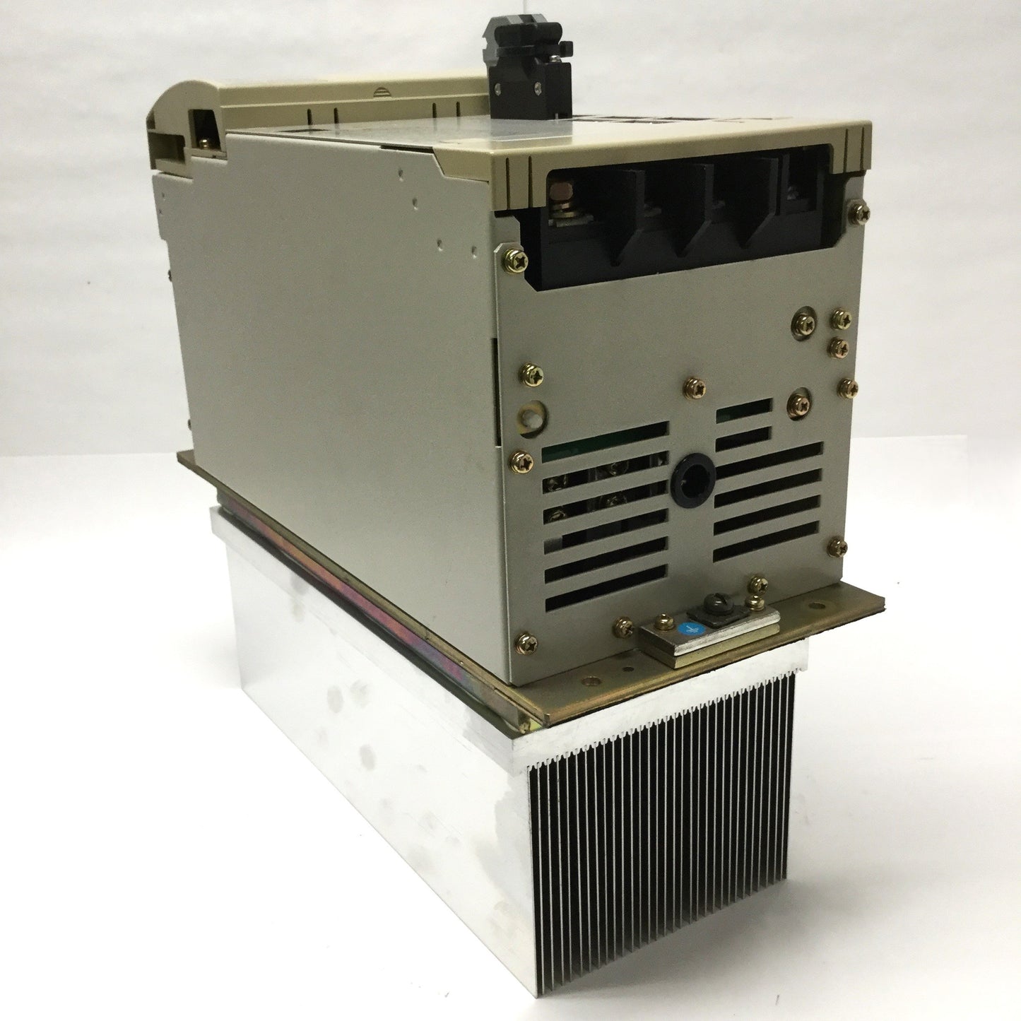 Used Yaskawa CIMR-M5N2018 Varispeed Inverter 270-325VDC In, 3PH 0-230VAC 18.5kW Out
