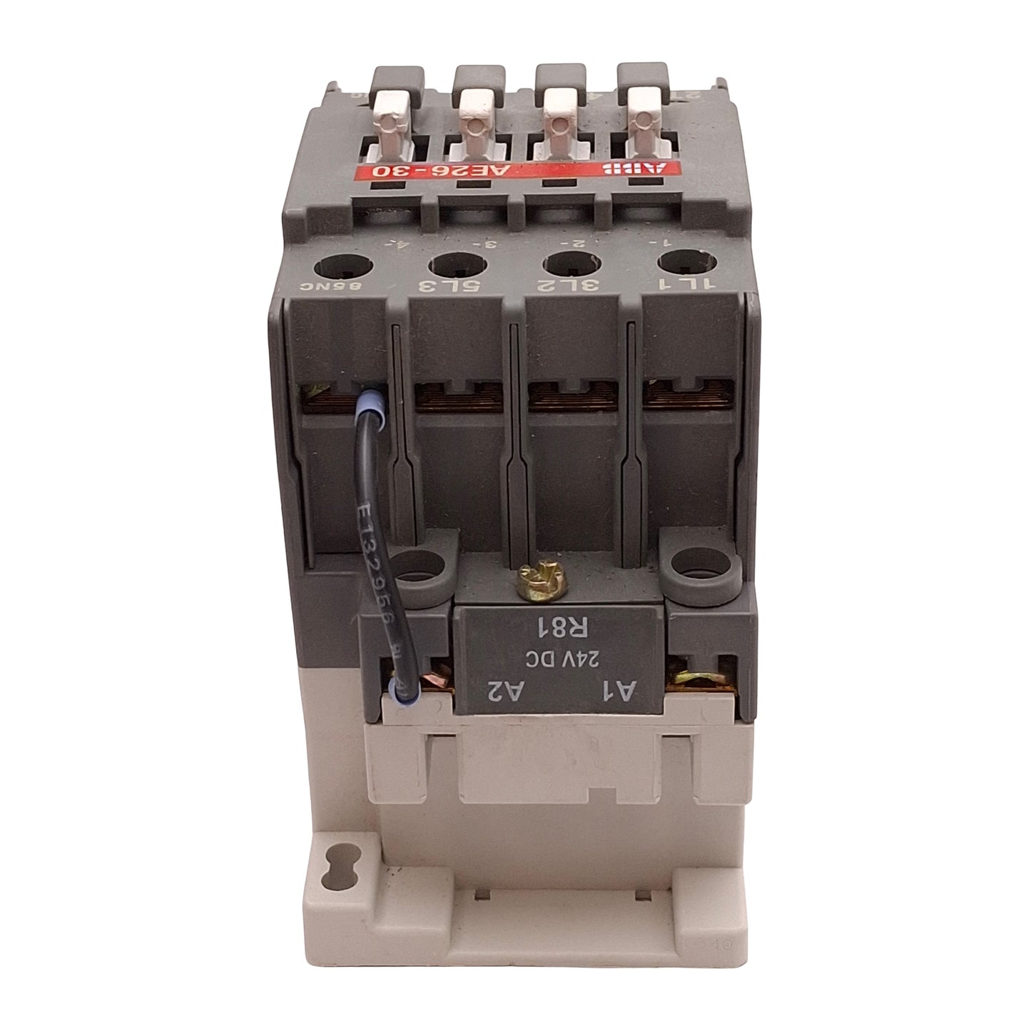 Used ABB AE26-30 Contactor, 3 Normally Open, 40A 600VAC 25HP, 24VDC Coil, DIN Rail