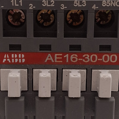 Used ABB AE16-30-00 Contactor, 3-Poles, 3NO, 600VAC 30A 15HP, DIN Rail, 24VDC Coil