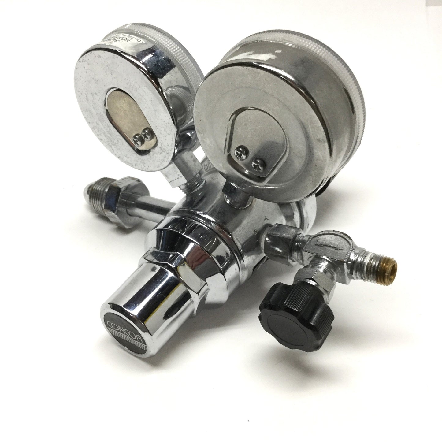 Used Concoa 21233511L Dual Stage Gas Regulator CGA 580 Inlet, 1/4" NPT Out, 0-120psi