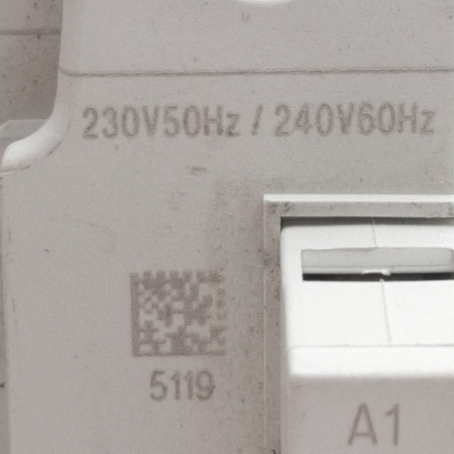 Used Eaton XTCE072D00F Contactor, 3-Pole 3-PH, 72A 690VAC, 230/240VAC Coil