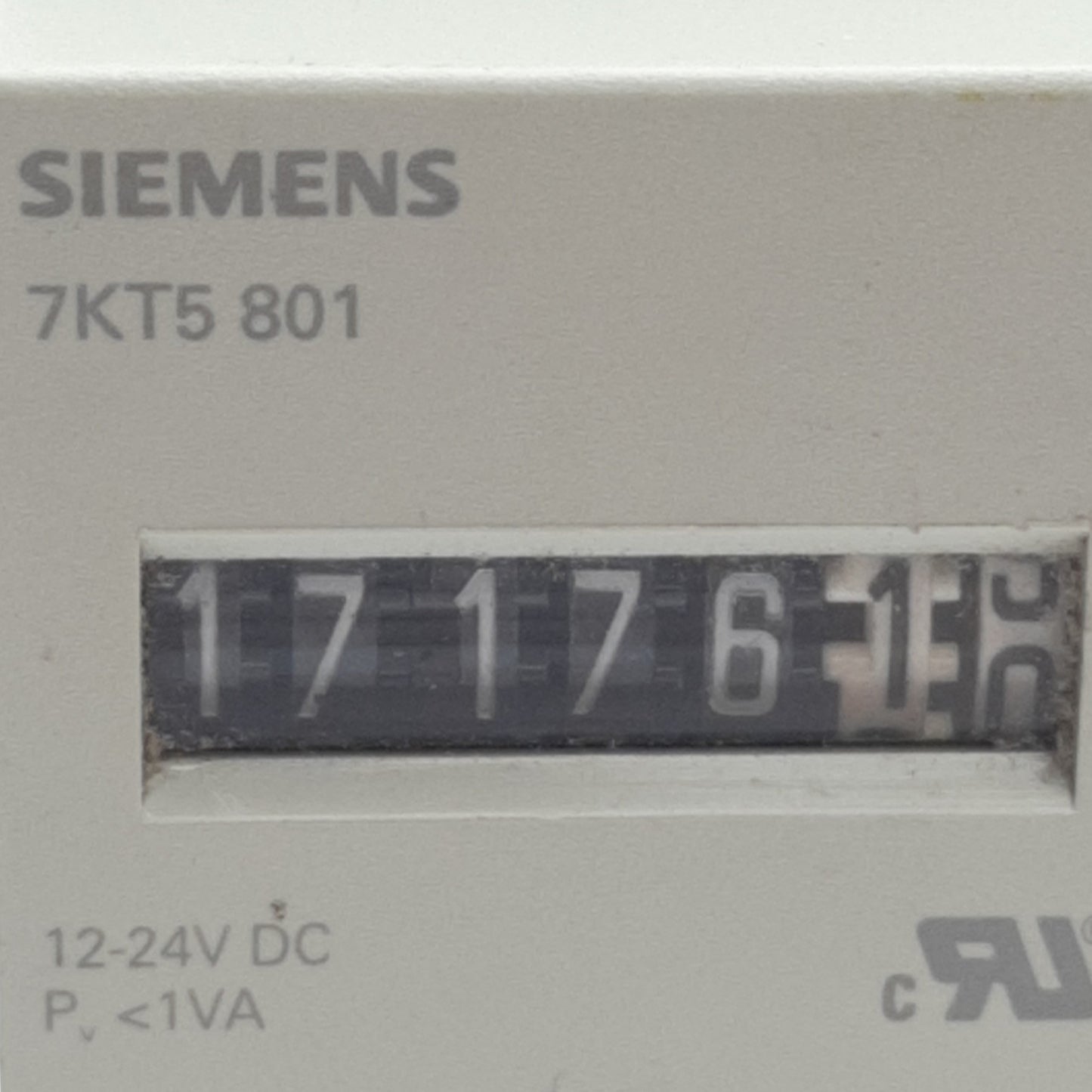 Used Siemens 7KT5801 Mechanical Time Counter, 10-27VDC, 7 Character Display, DIN Rail
