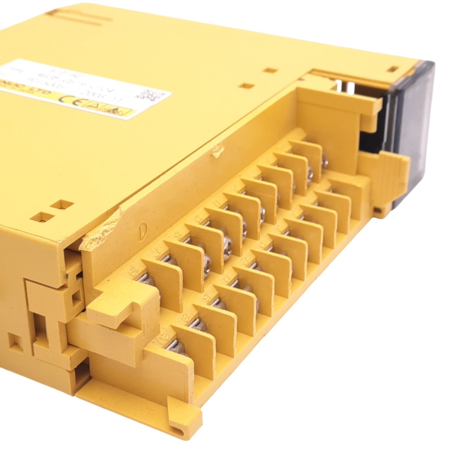 Used GE Fanuc A03B-0819-C104 PLC Digital Input Module, 16-Point, 24VDC, *Broken Panel