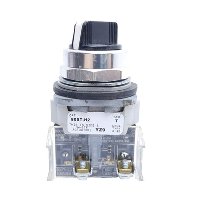 Used Allen Bradley 800T-H2 Maintained Selector Switch 2-Position, 600V AC ø30.5mm