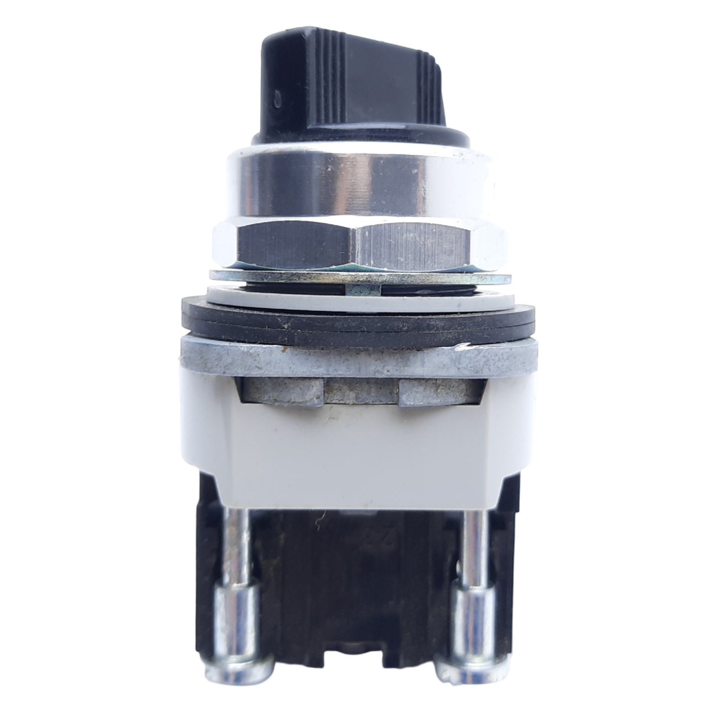 Used Allen Bradley 800T-H2 Maintained Selector Switch 2-Position, 600V AC ø30.5mm