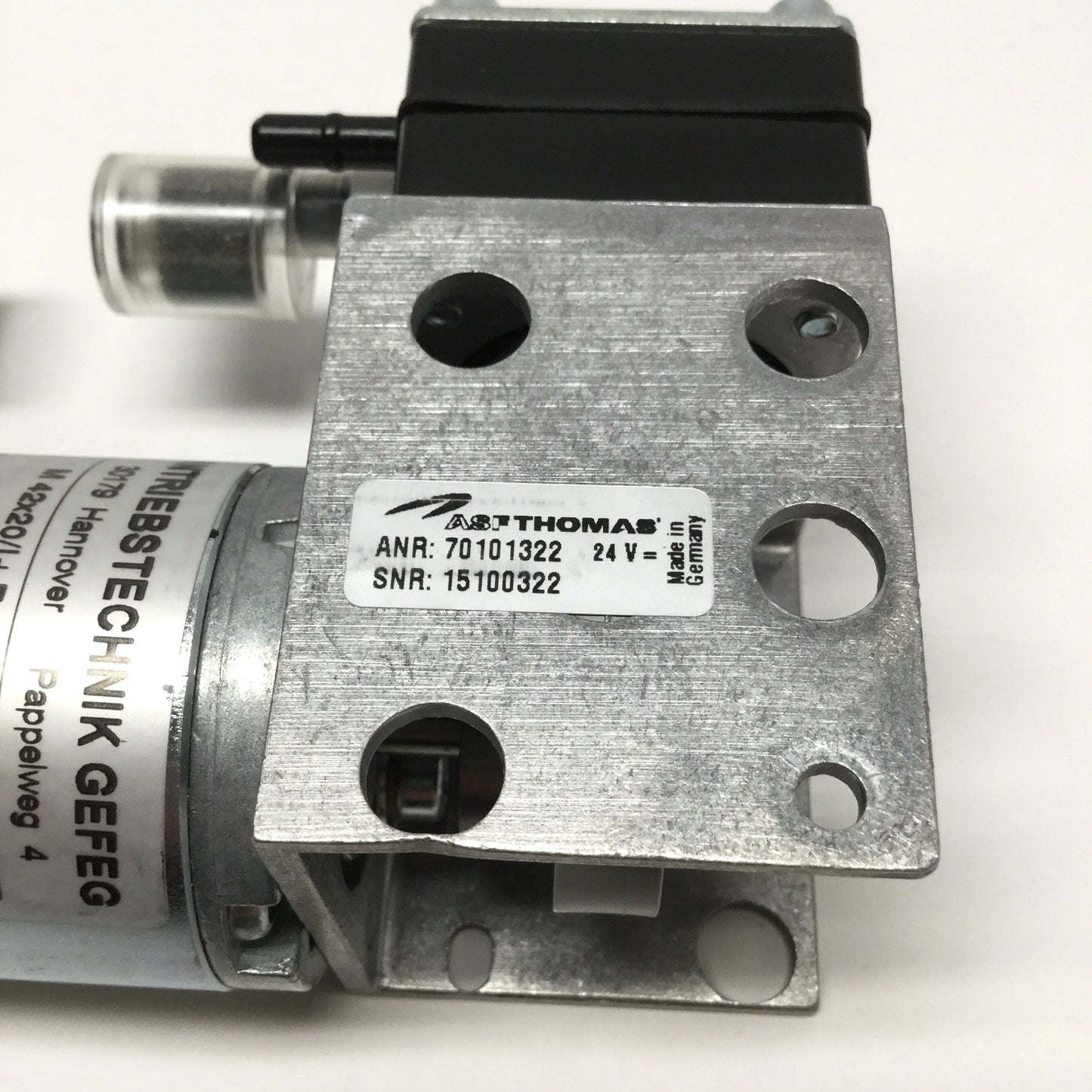 Used Thomas 70101322 Miniature Diaphragm Vacuum Pump Compressor 24VDC, 12psi/21.5inHg
