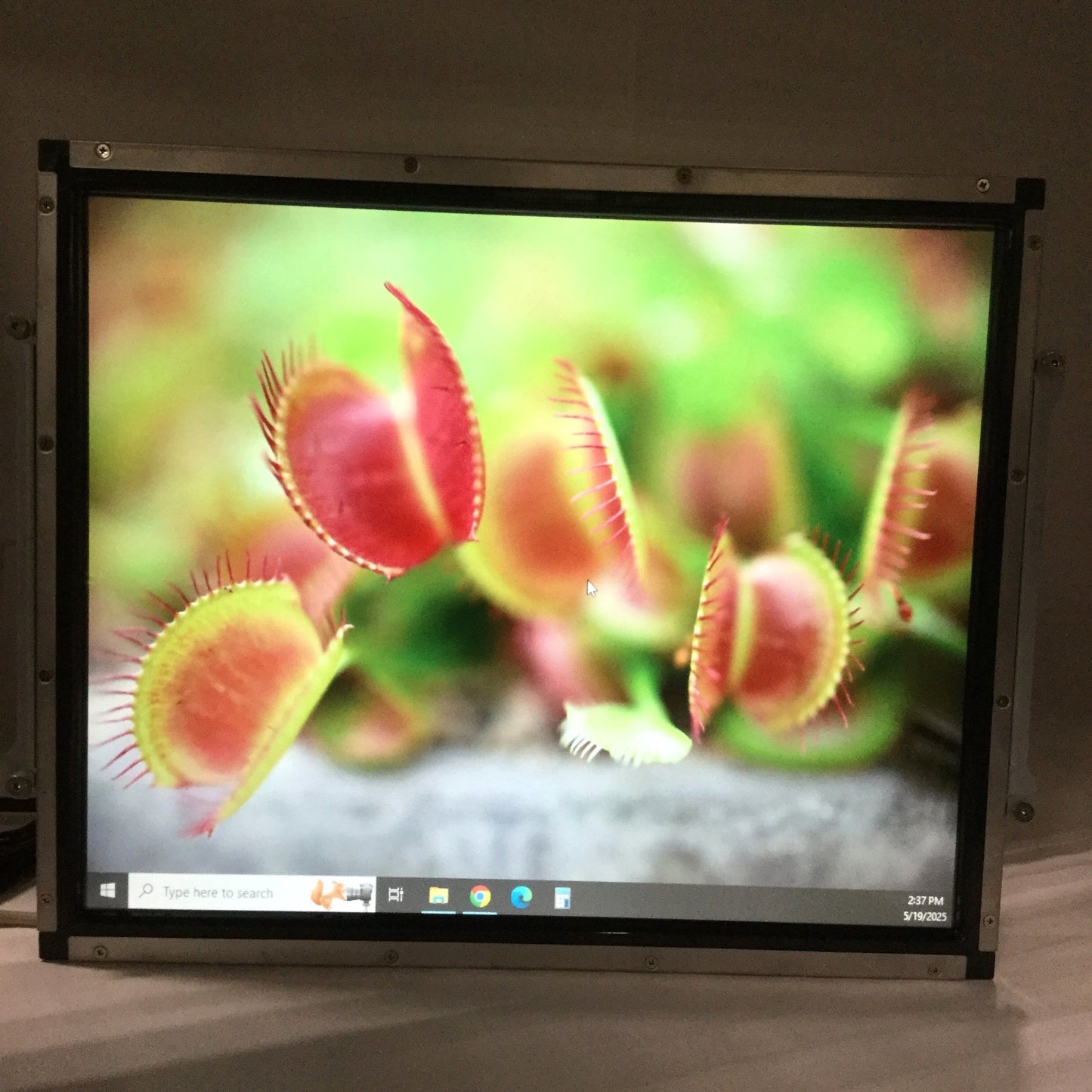 Elo ET1739L-7CWA-1-NPB-G AccuTouch 17" Open-Frame LCD Touchscreen Monitor VGA