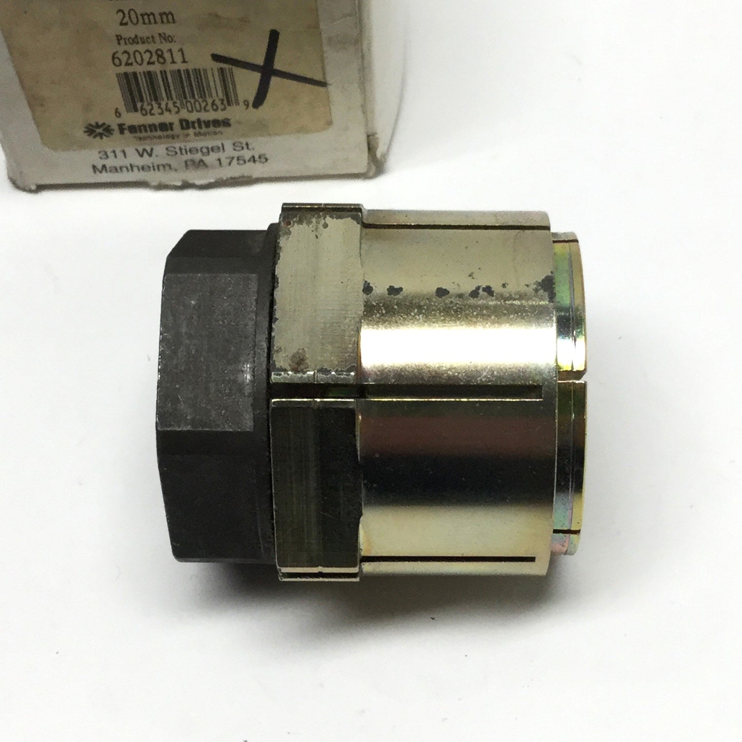 New – Open box Fenner 6202811 Trantorque GT Keyless Locking Shaft Bushing Single Nut 20mm Bore