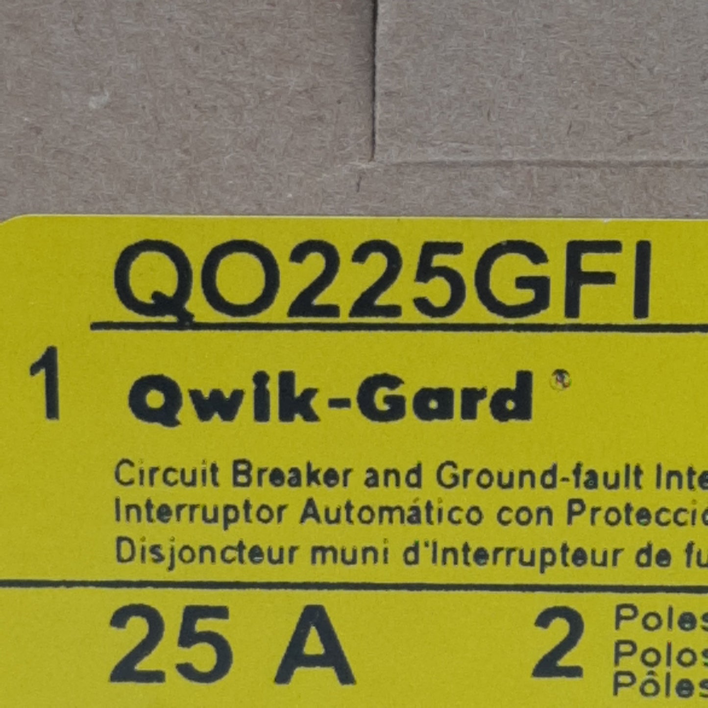 New Square-D Schneider QO225GFI Circuit Breaker, 2-Pole, 25A 120/240VAC, DIN Rail