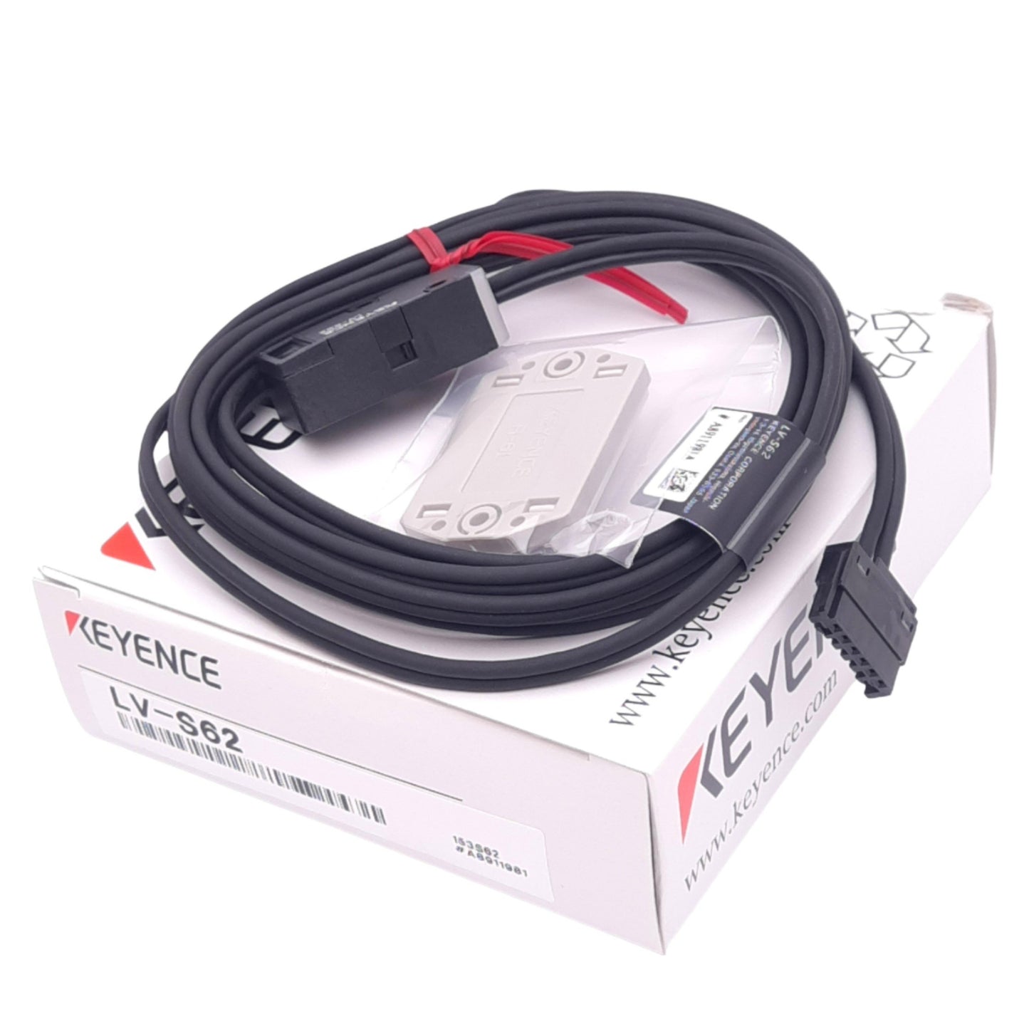 New Keyence LV-S62 Laser Sensor Head, 660nm Laser, 5m Range, 2m Cable, w/ Reflector