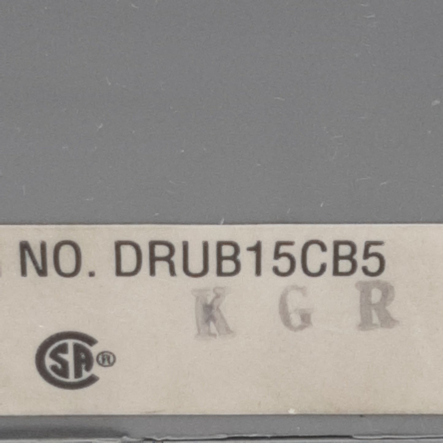 Used Hubbell DRUB15CB5 Complete Unit-Duplex Receptacle, 2P/3W 15A 125VAC, DIN Rail