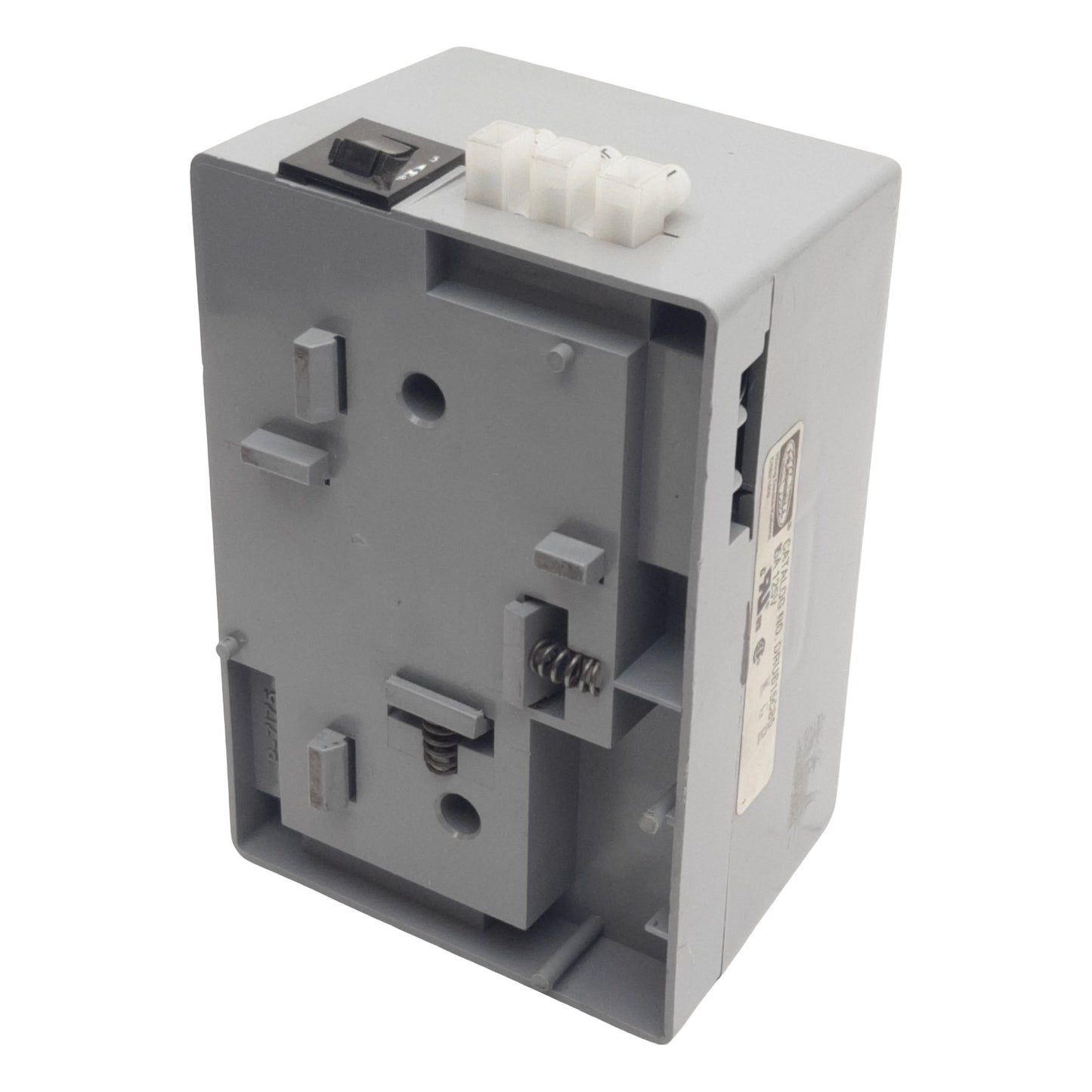 Used Hubbell DRUB15CB5 Complete Unit-Duplex Receptacle, 2P/3W 15A 125VAC, DIN Rail