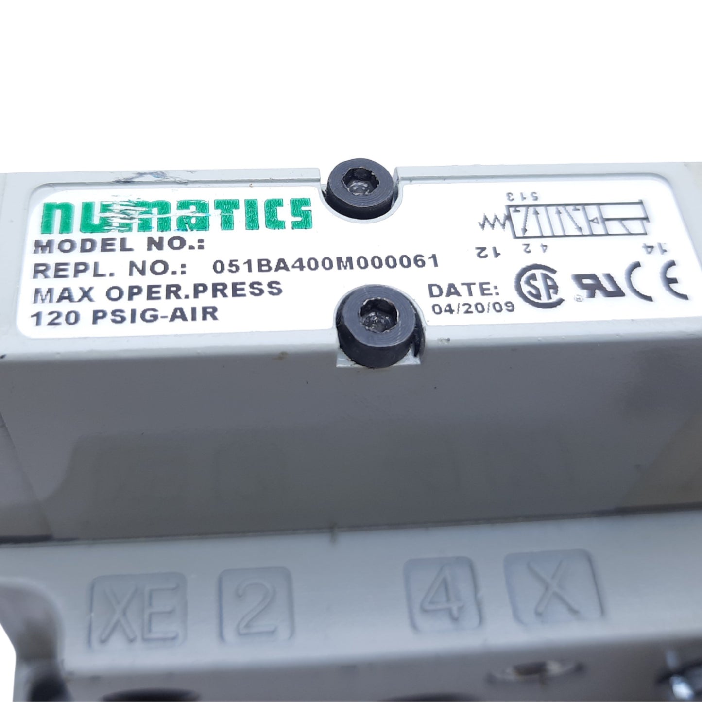 Used Numatics 052BA43AMN56Y61 Solenoid Valve & Base, Vac-150 Psi, 24V DC Coil