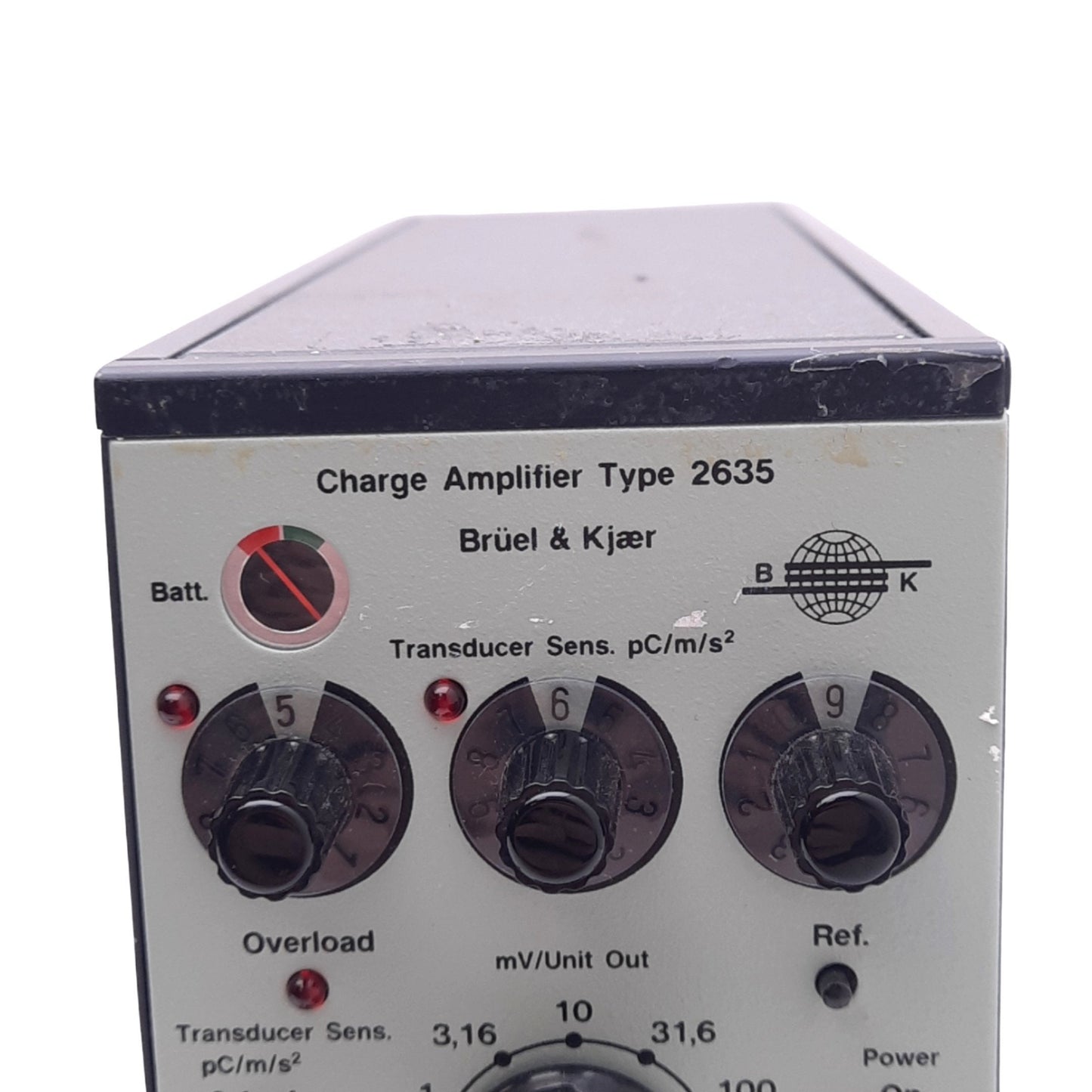 Used Bruel & Kjaer 2635 Charge Amplifier, 10^5pC Max In, 8VDC Max Out, 6-28VDC Supply