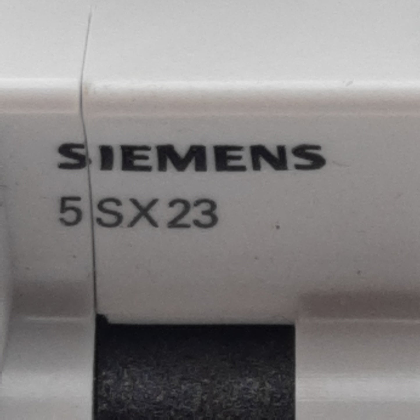 Used Siemens 5SX2330-7 Circuit Breaker, 3-Pole, 30A 480VAC, DIN Rail Mount