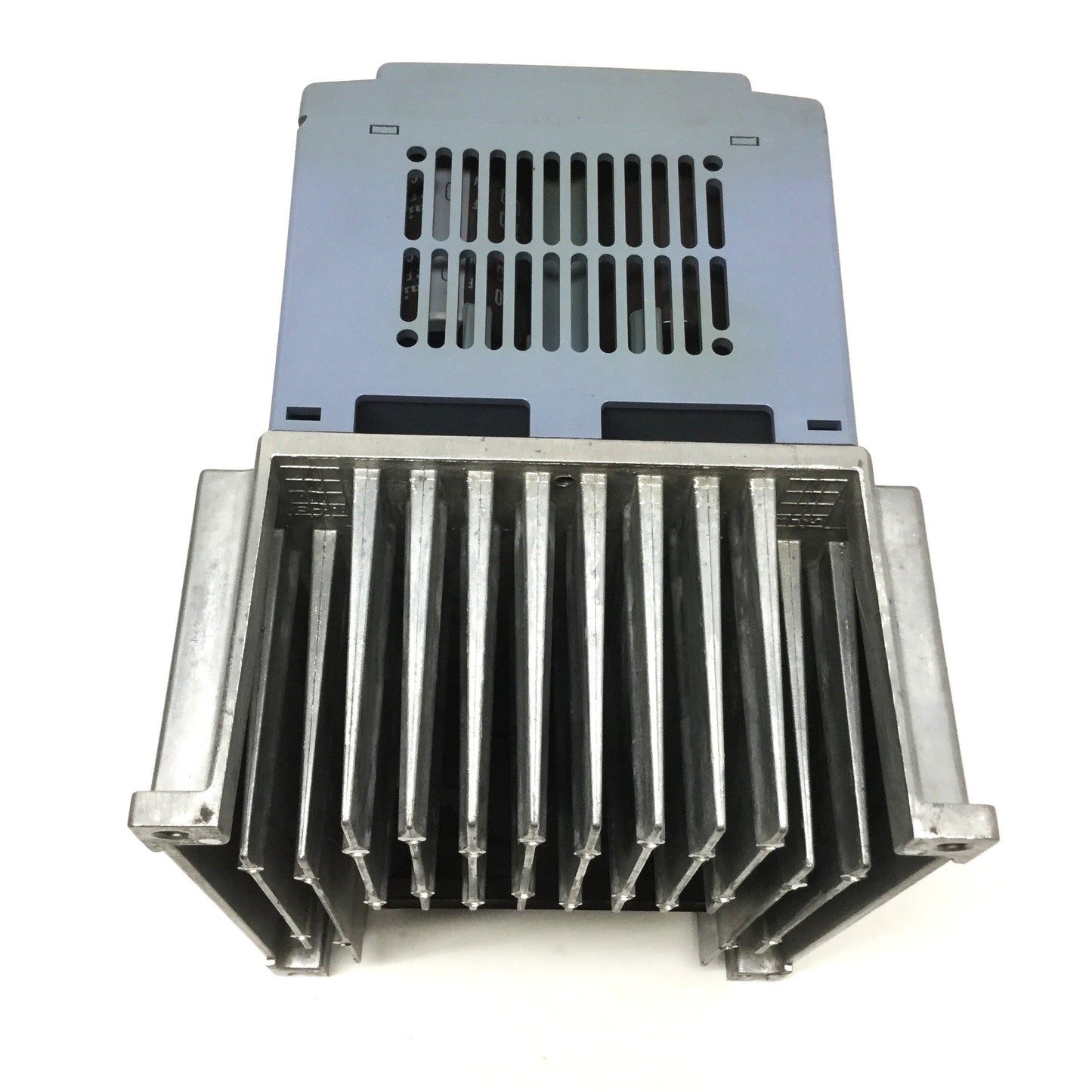 Used Hitachi L100-040HFU Inverter VFD Drive, 5HP / 4kW, 380-460VAC 3PH, 1-360Hz