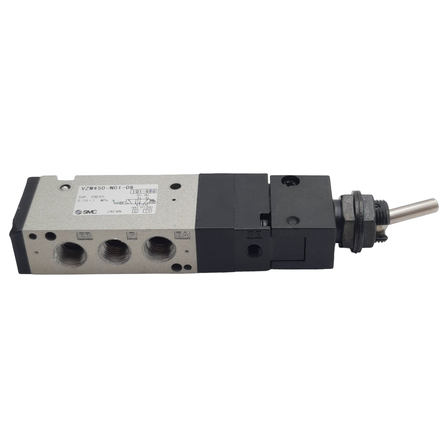 Used SMC VZM450-N01-08 Pneumatic Valve, Toggle Lever, 5/2-Way, 1/8in NPT, 0.15-1MPa