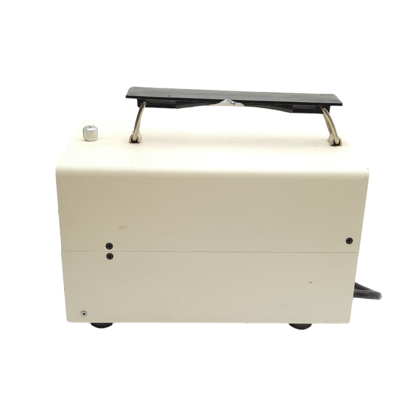 Used Chiu FO-150 Lumina Fiber Optic Illuminator Light Source 115VAC 150W EKE Lamp