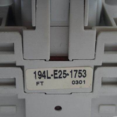 Used Allen Bradley 194L-E25-1753 Control & Load Switch OFF-ON 90°, w/ Handle