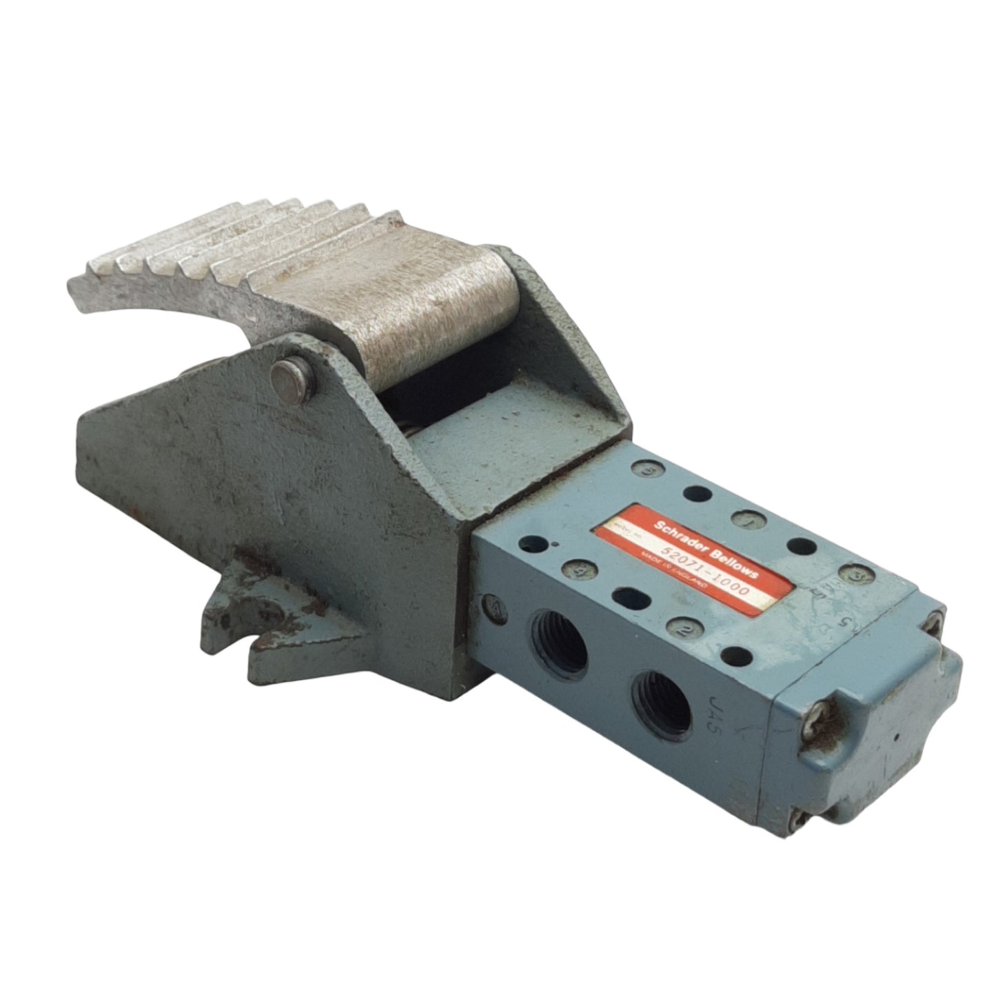 Used Schrader Bellows 52071-1000 Manual Foot Switch, 2-Pos 4-Port, 1/4in NPT, 150psi