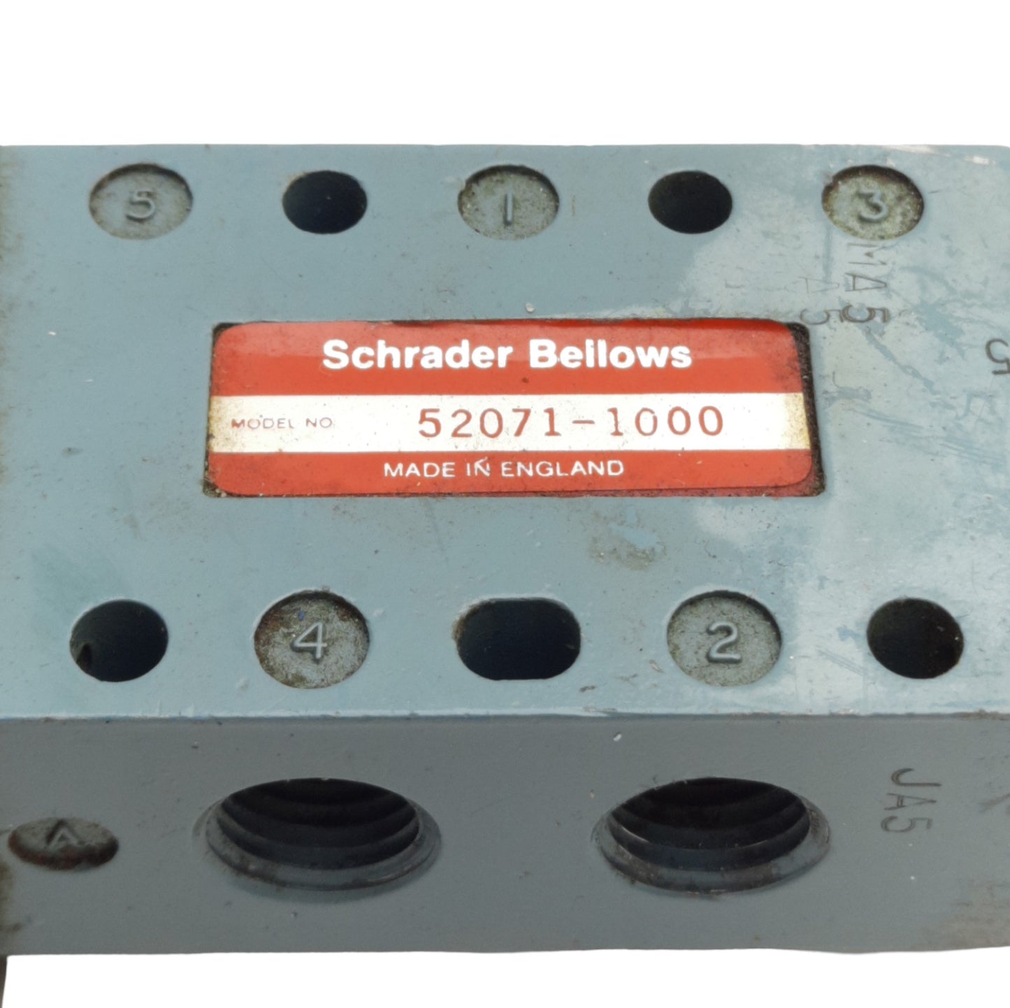 Used Schrader Bellows 52071-1000 Manual Foot Switch, 2-Pos 4-Port, 1/4in NPT, 150psi