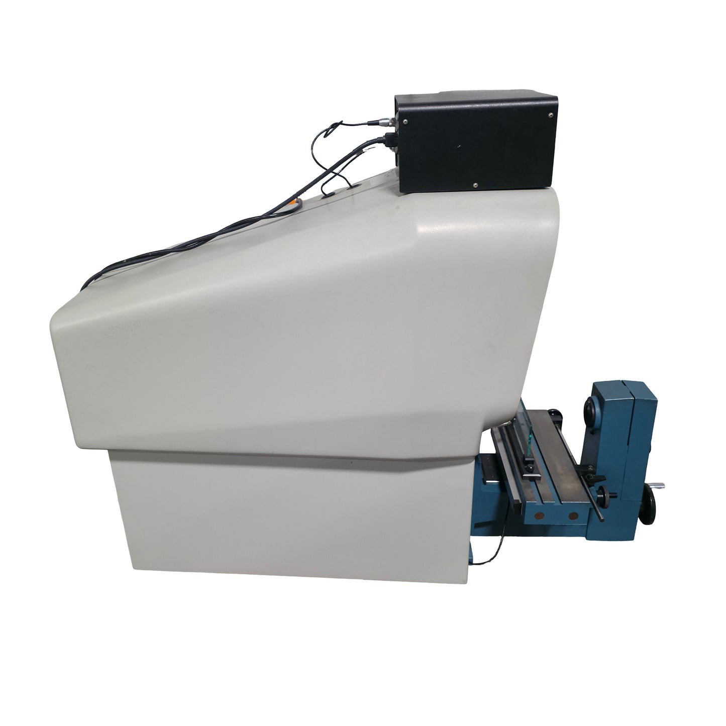 Used Deltronic DH14-MPC Horizontal Optical Comparator With DRO 14" Screen 120VAC