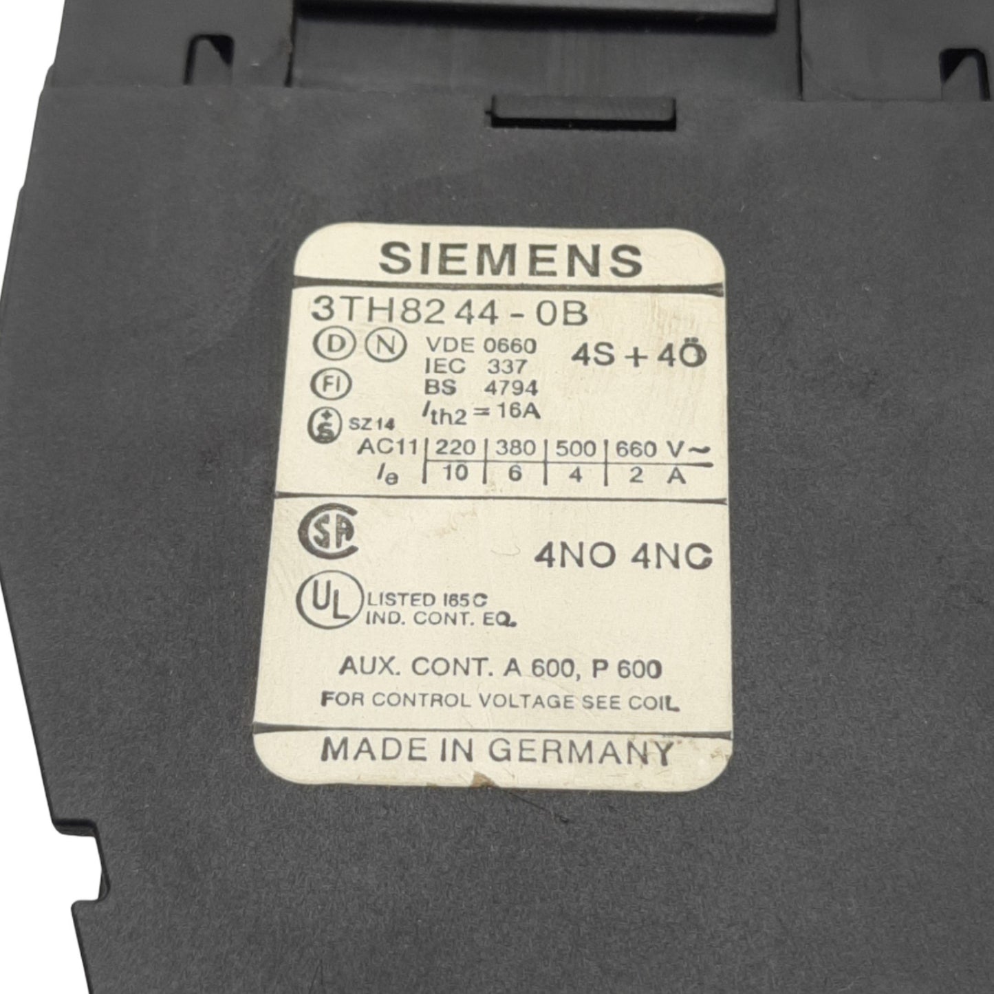 Used Siemens 3TH8244-0B Contactor, 4-Pole, Contacts: 4x N/O 4x N/C, Coil: 24VDC