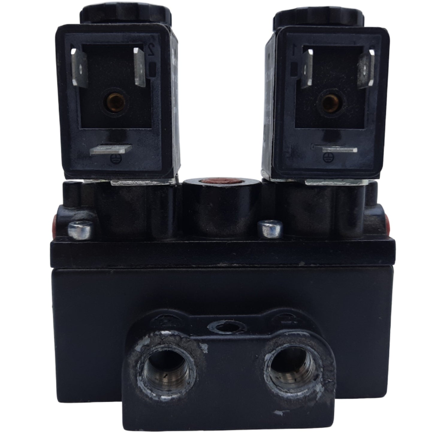Used Ingersoll A211SD-024-D-G Pneumatic Valve 2-Pos 4-Way, Vac to 150 PSI, 24VDC Coil