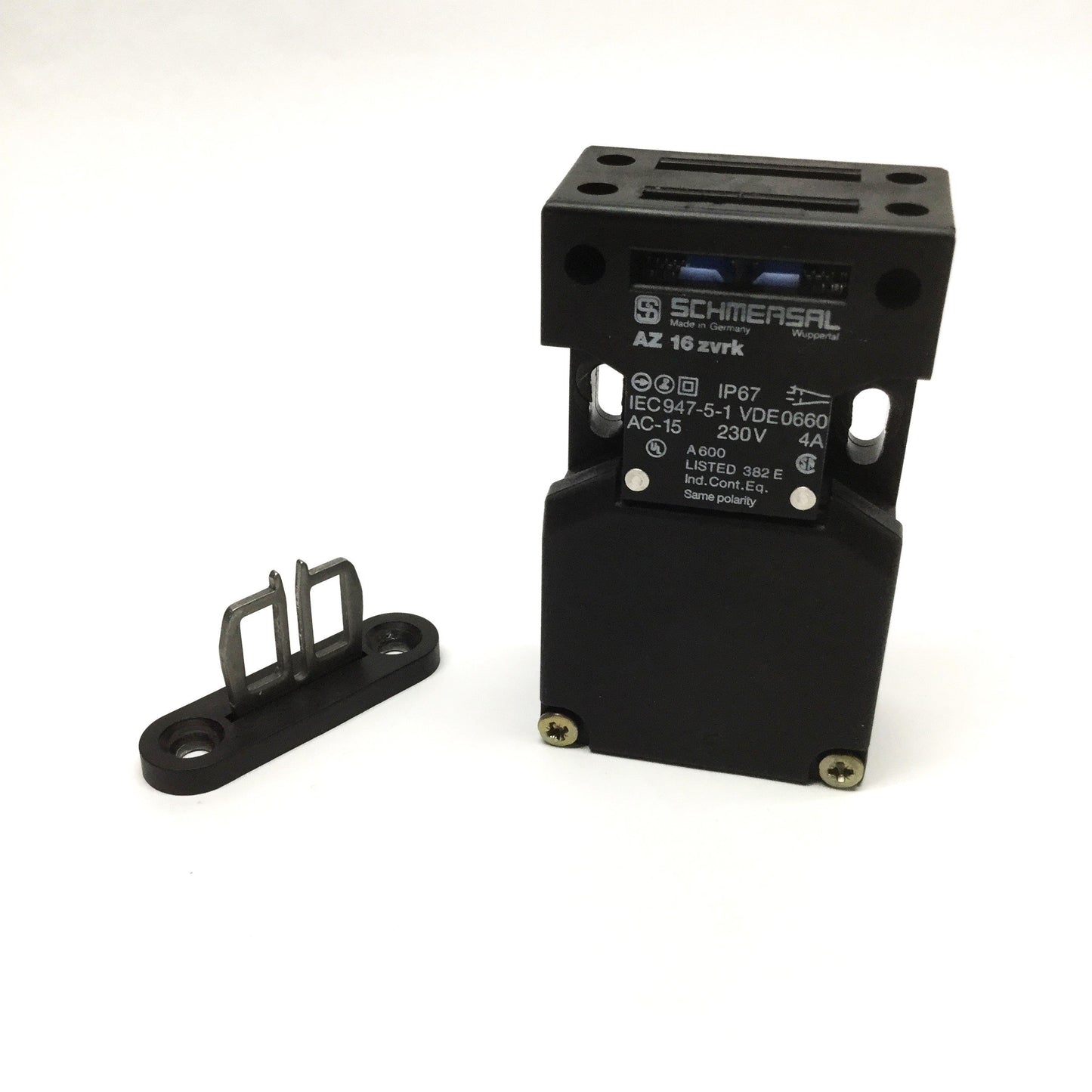 Used Schmersal AZ 16 ZVRK Safety Interlock Door Switch NC-NO 230VAC/4A w/Actuator Key