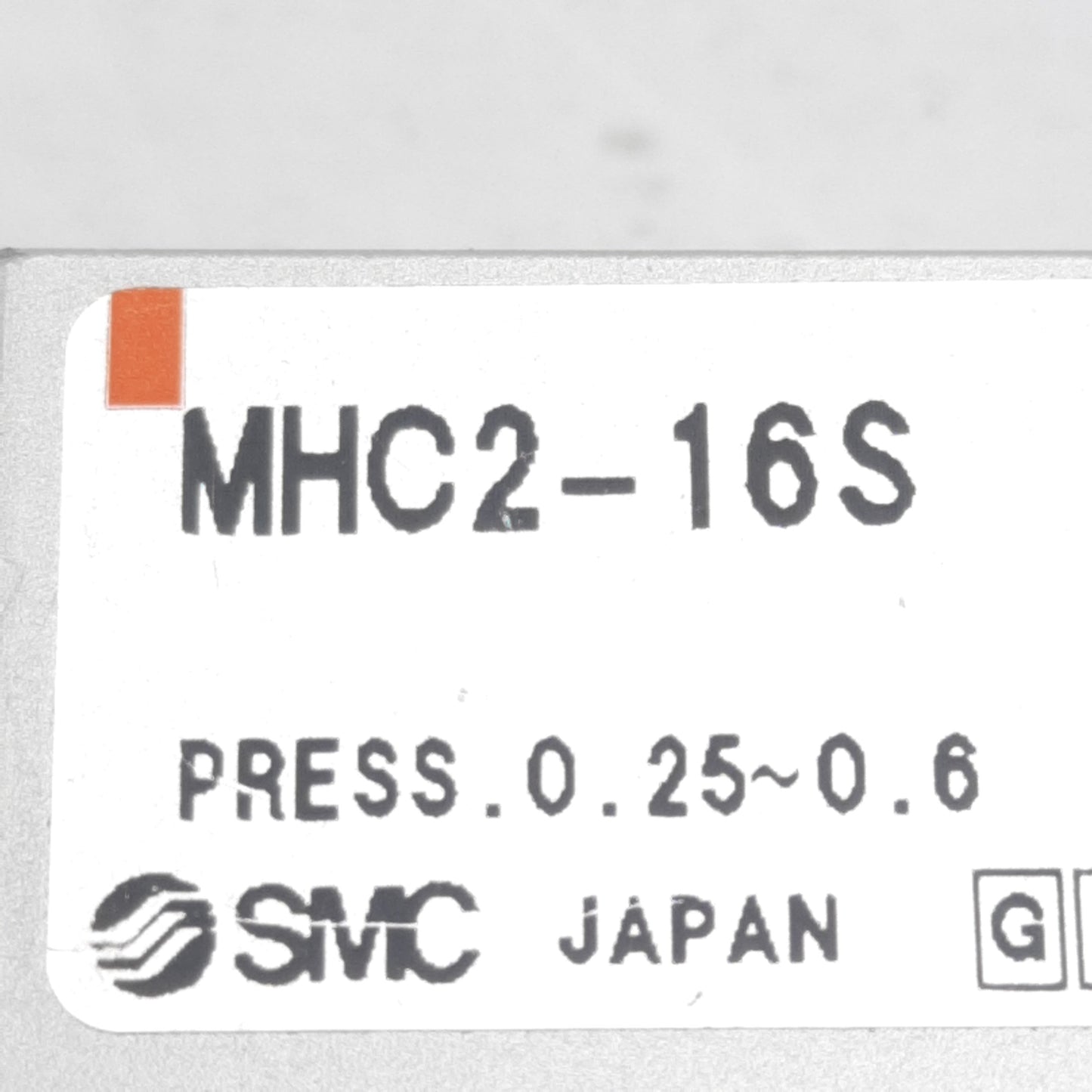 Used SMC MHC2-16S Pneumatic Angular Gripper, ø16mm Bore, 0.31Nm, M5, 0.25-0.6MPa