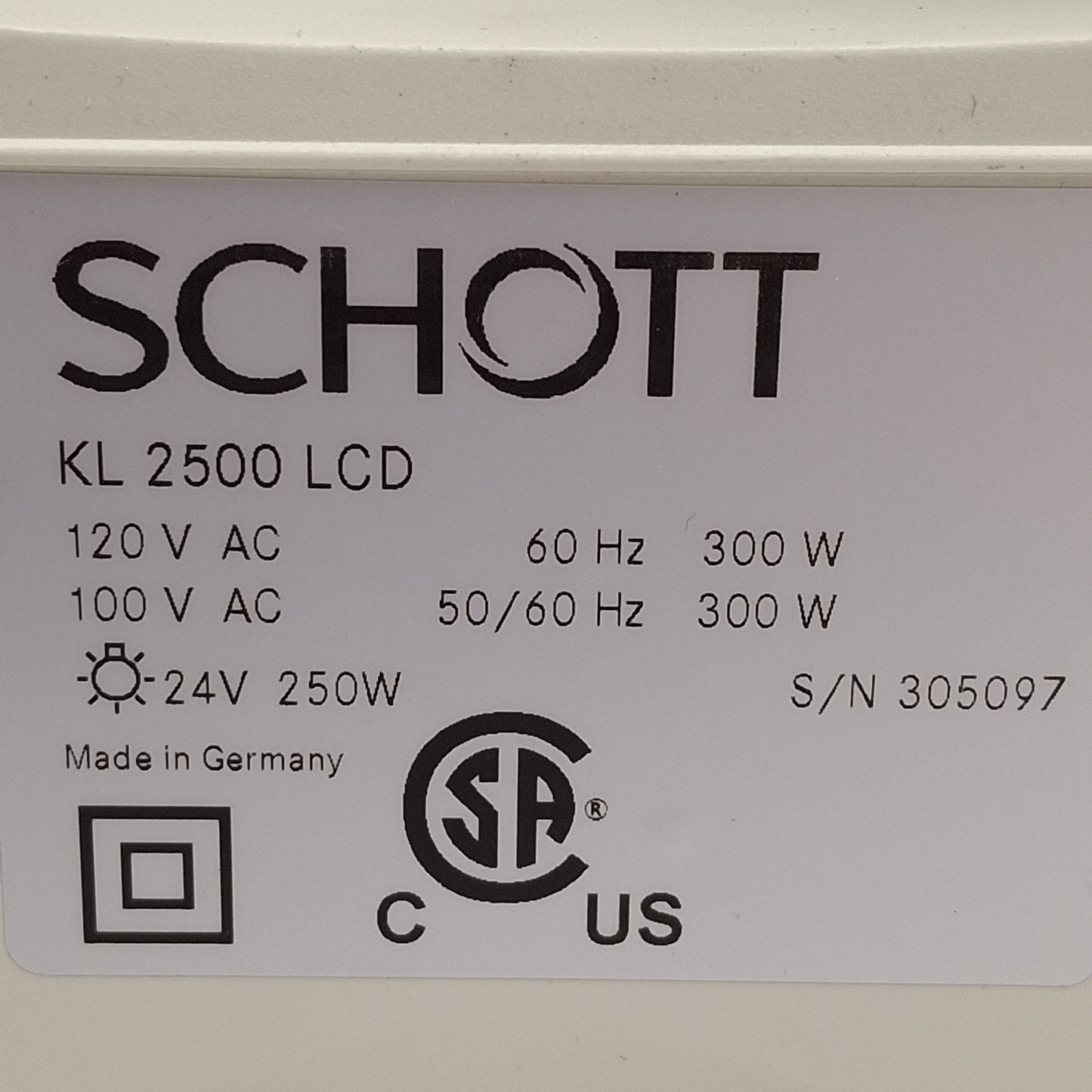 Used Leica Schott KL 2500 LCD Fiber Optic Light Light Source, 250W Lamp, 120VAC