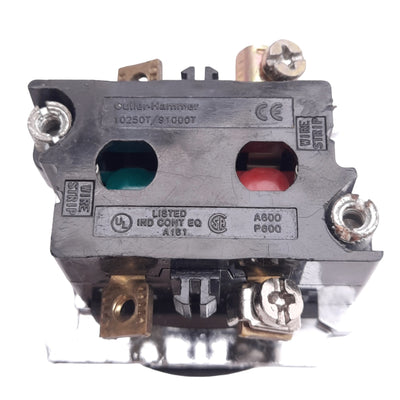 Used Eaton 10250T20KB Selector Switch, 2-Position Maintained, ø30.5mm, 1NO 1NC, 600V