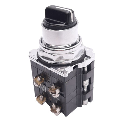 Used Eaton 10250T1343-11 Selector Switch, 3-Position Maintained, ø30.5mm, 2N.O.+2N.C.