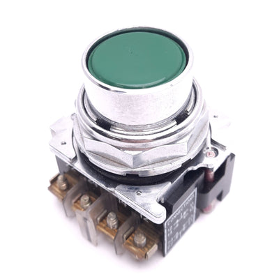 Used Eaton 10250T707G Green Pushbutton Switch, ø30.5mm, 2NO 2NC, 600VAC/250VDC 10A