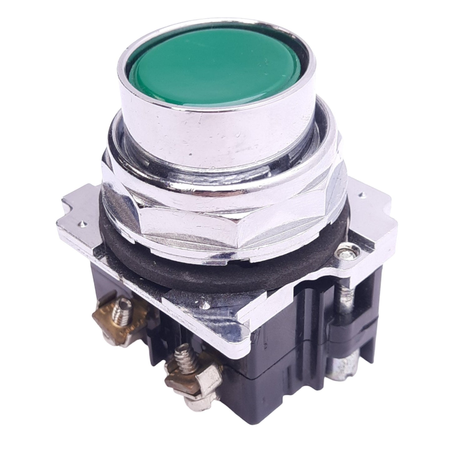 New – Open box Eaton 10250T30G Green Flush Pushbutton Switch, ø30.5mm, 1NO 1NC, 600VAC 10A Max