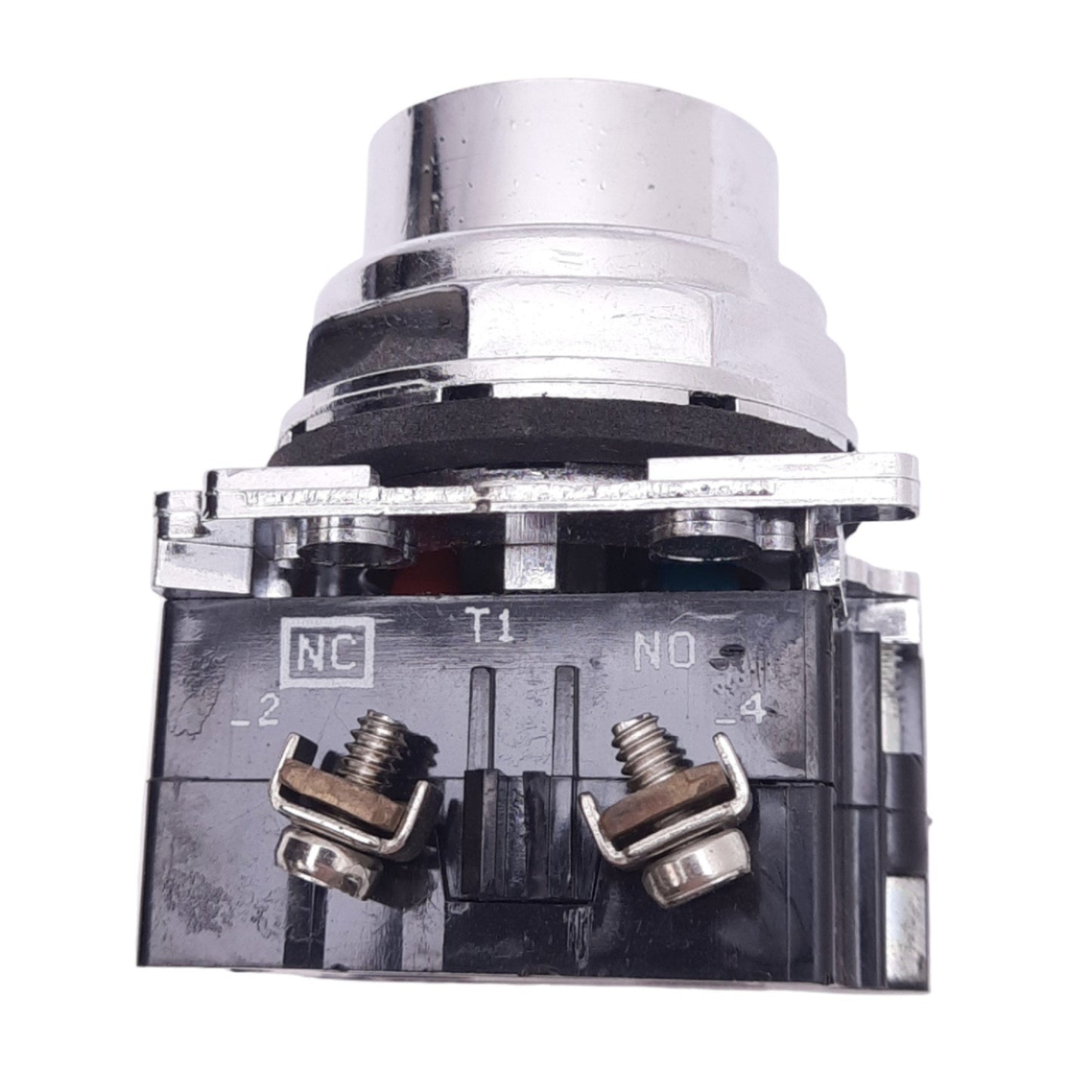 New – Open box Eaton 10250T30G Green Flush Pushbutton Switch, ø30.5mm, 1NO 1NC, 600VAC 10A Max