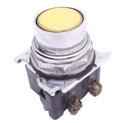 Used Eaton 10250T104-2 Yellow Momentary Pushbutton Switch, ø30.5mm, 2N.O., 600VAC 10A