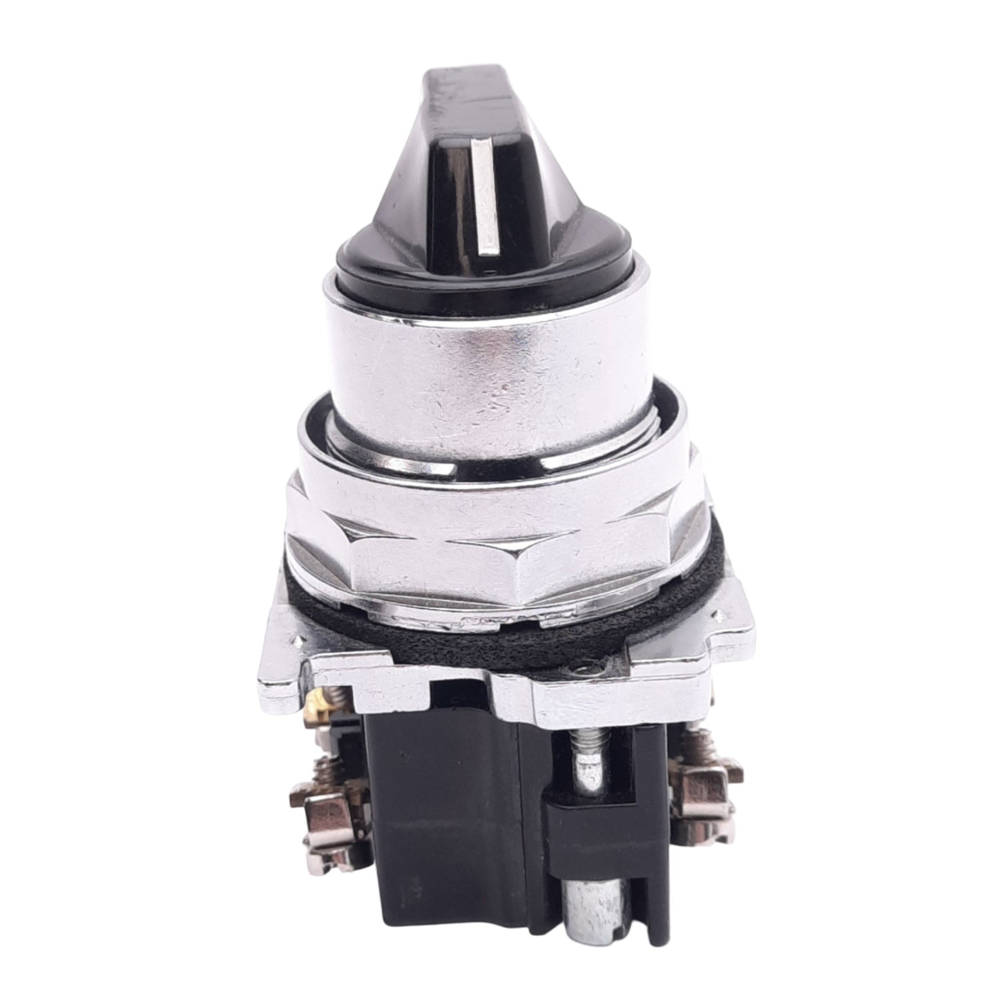 Used Eaton 10250T3033 Selector Switch, 3-Position Momentary L/Maintained R, 1NO 1NC